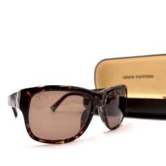 美品 LOUIS VUITTON Z0031E オーバル サングラス べっ甲柄 美品 LOUIS VUITTON Z0031E オーバル サングラス べっ甲柄