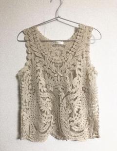Unaca 刺繍ノースリーブ トップス
