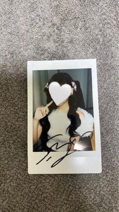 Amazon.co.jp: 櫻井優衣 サイン入りチェキ : おもちゃ