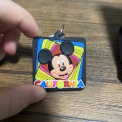カルフォルニアディズニー　キーホルダー　ミッキー　ミッキーキーホルダー