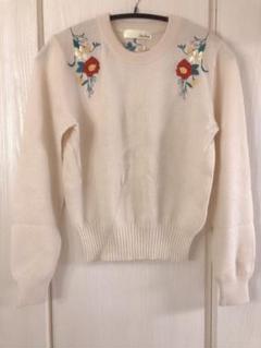 【Lily Brown】刺繍ニットプルオーバー