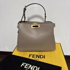 FENDI ピーカブー　ソフト　ハンドバッグ