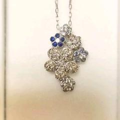 今日限定価格です。笠原真寿美さんフラワー ダイヤ サファイアペンダントK 18