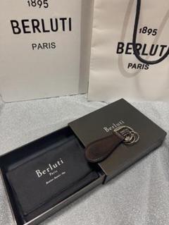 新品 ベルルッティ 完売 Bロゴレザーキーリング バッグチャーム 希少】Berluti ベルルッティ Bロゴ バッグチャーム キーホルダー