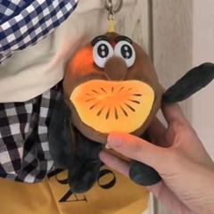 光るゼスプリ Zespri ぬいぐるみ キーホルダー付キウイ