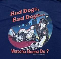 Bad Dogs デザイン ネイビーTシャツ