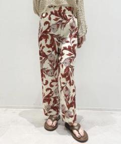 【2025A/W新作★送料無料】 2025年最新】print slouchy pantsの人気アイテム - メルカリ パンツ