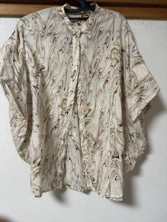 【美品】マーブル柄　シャツ　ブラウスのサムネイル