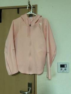 PUMA ピンク フーディー Lサイズ