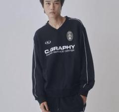 【C.GRAPHYロゴ】コードグラフィー Vネックトレーナー ユニセックス