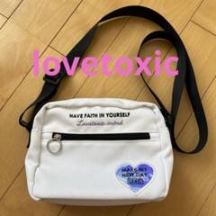 lovetoxicショルダーバッグのサムネイル