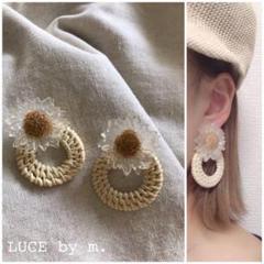 9 クリアフラワー 花 金箔 2way ラタンフープ 大ぶり ゴールド ピアス