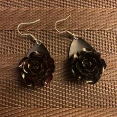 ピアス ブラック雫+薔薇の花
