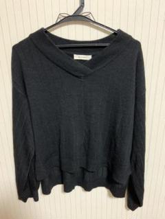 Vネックニット トップス