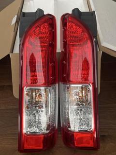 【未使用】ハイエース 純正テールランプ 新車取外し品 未使用】ハイエース 純正テールランプ 新車取外し品 - メルカリ