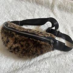 ✨美品！秋先取り！✨ヒョウ柄ファー ボディバッグ