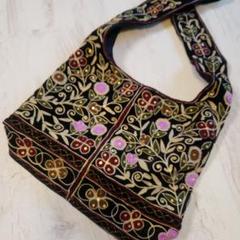 ★美品・未使用★ ショルダーバッグ インド 花柄 カシミール 刺繍