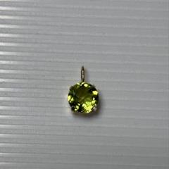 K18 ペリドット　ペンダントトップ