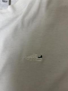 adidas originals ホワイト Tシャツ スニーカー刺繍