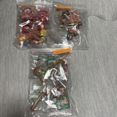 森永製菓 キティ ふるさと紀行 だるま こけし 玩具　全２４種類 森永製菓 ハローキティ ふるさと紀行 だるま こけし 全24種類