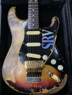 スクワイアボディにフェルネックSRV風レリック.EMG!floyd rose