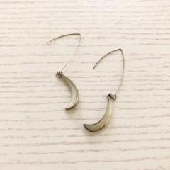 ピアス　三日月　アクセサリー