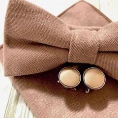 蝶ネクタイ　チーフ　カフス　セット　結婚式　ウェディングベージュ　0kom