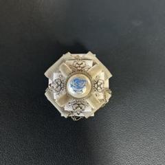 【最終値下げ!!】Ado MARS ブローチ 一個売りから可 2025年最新】ado マーズ ブローチの人気アイテム - メルカリ