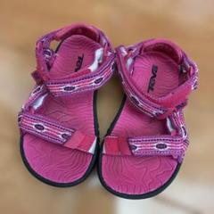 Teva ピンク サンダル