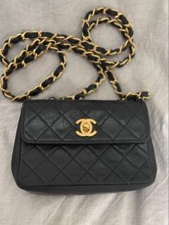 CHANEL マトラッセ　ミニ　レザー ショルダーバッグのサムネイル