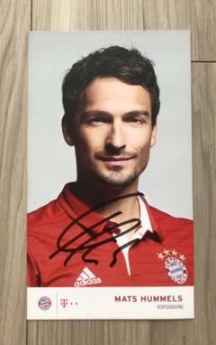 マッツ・フンメルス直筆サイン入り超大型写真…Mats HUMMELS… セール中…マッツ・フンメルス直筆サイン入り超大型写真…Mats