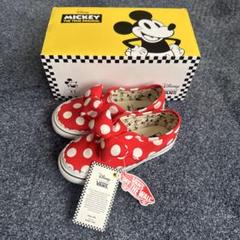 VANS ディズニーコラボ　ミニーマウス ドット柄スニーカー