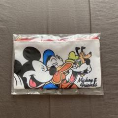 シークレットポーチ Mickey&Friends ディズニーストア