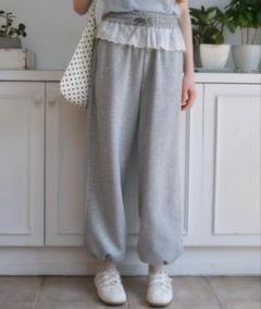 Birthdayroom レースフリルスウェットパンツ グレーのサムネイル