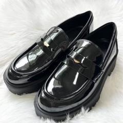 未使用　ZARA ザラ　ローファー　コイン　厚底　エナメル　ブラック　24.5 極美品 ZARA ザラ コインローファー 24.5 厚底 黒 トラック