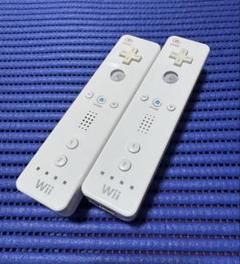 専用品 Wiiリモコン②ストラップ②ヌンチャク①モーションプラス専用カバー付き①