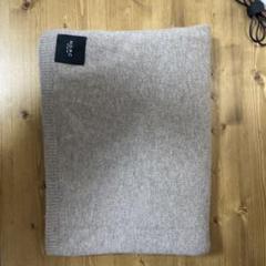 値下げ N.O.R.Cベージュ マフラーのサムネイル