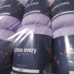 Cotton everyのラメ入りのワイン色の10個 のコットンです。