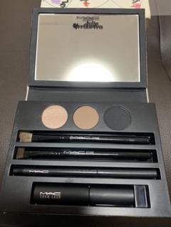 新品未使用 マック マライアキャリー コラボ ブラシ 新品 未使用 箱付 MAC マライア ブラシ マライアキャリー コラボ