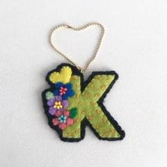 イニシャルチャーム K