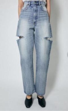MOUSSY THIGH SLIT LOOSE STRAIGHTストレートデニム MOUSSY THIGH SLIT LOOSE STRAIGHT（moussyTHIGH SLIT LOOSE