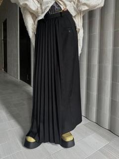 24AW 良品 Ameri UND SWITCH PLEATS SKIRT Ameri（アメリ）の「UND SWITCH PLEATS SKIRT（スカート）」 - WEAR