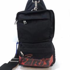 【美品】ジバンシー ボディバッグ ショルダー レザー×ナイロン 黒 デカロゴ