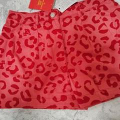 新品タグ付き!!Vivienne Westwoodレオパード柄ショートパンツ