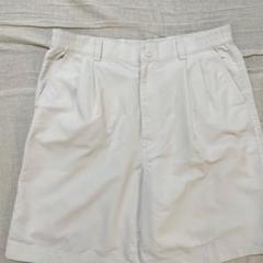 ●デサントゴルフ●ハーフパンツ オフホワイト系 ウエストゴム タック入り