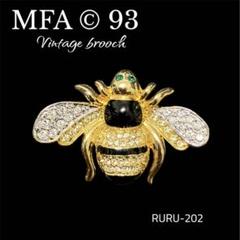 202 ブローチ MFA©︎93 ハチ 蜂 ボストン美術館 ラインストーン