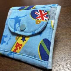 小銭入れが大きく開く　カード入れ付き財布　前後フタ付き　スケボー柄　ハンドメイドのサムネイル