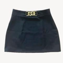 ZARA ブラック タイトスカート ゴールドバックルのサムネイル