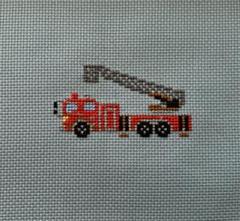 消防車　はしご車　刺繍　ハンドメイド　クロスステッチ完成品