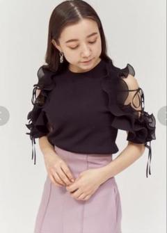 未使用✨SNIDEL フリルスリーブニットプルオーバー ブラック SNIDEL フリルスリーブニットプルオーバー - ニット/セーター